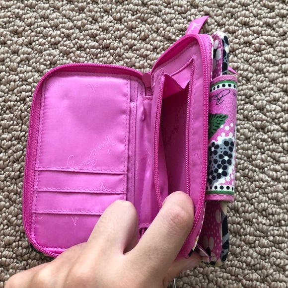 Vera Bradley wristlet/wallet - Picture 5 of 5